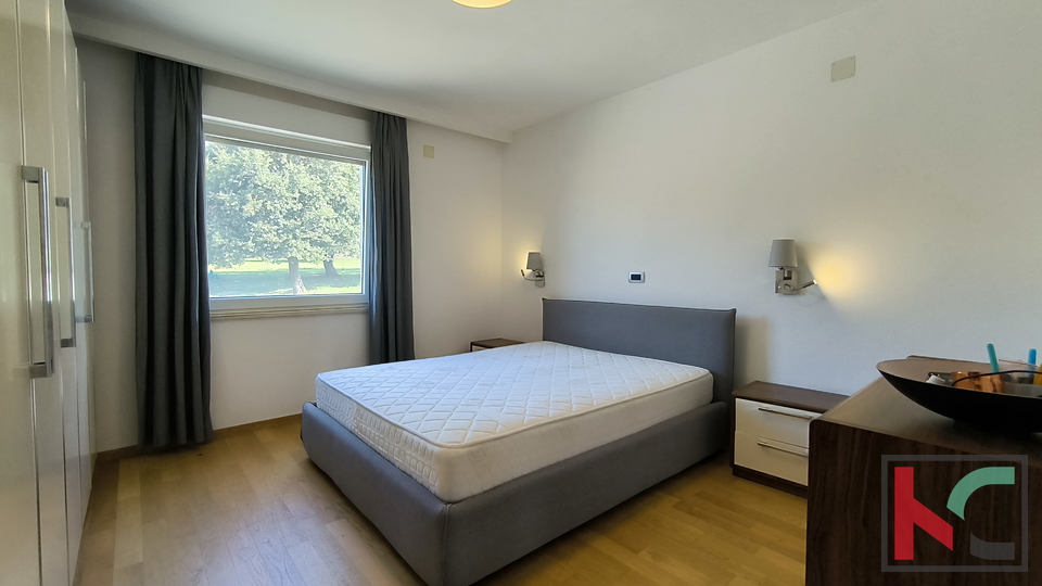 Pula&comma; dru&zcaron;inska hi&scaron;a s bazenom v mirnem delu mesta &num;prodaja