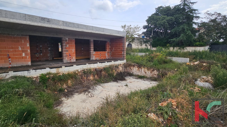 House, 150 m2, For Sale, Ližnjan - Muntić