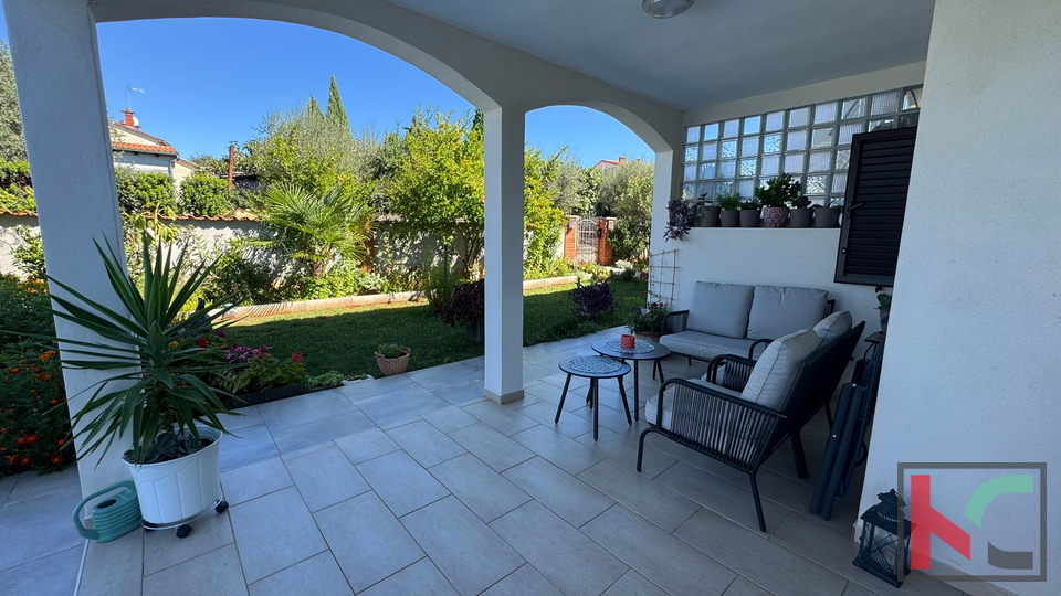 ISTRA, NOVA VAS, KUĆA SA 5  STAMBENIH JEDINICA I BAZENOM #PRODAJA