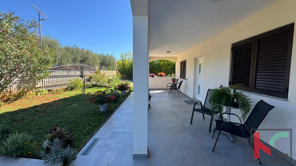 ISTRA, NOVA VAS, KUĆA SA 5  STAMBENIH JEDINICA I BAZENOM #PRODAJA