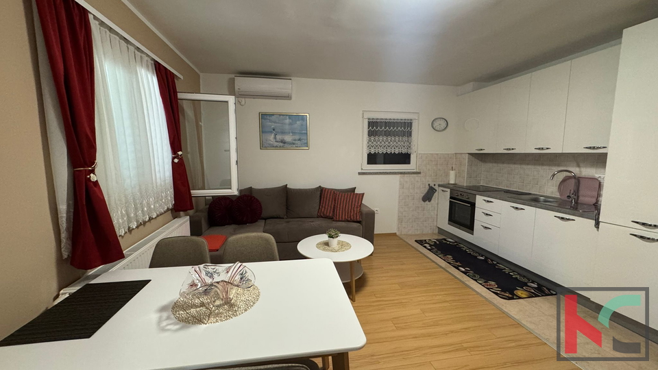 ISTRA, NOVA VAS, KUĆA SA 5  STAMBENIH JEDINICA I BAZENOM #PRODAJA