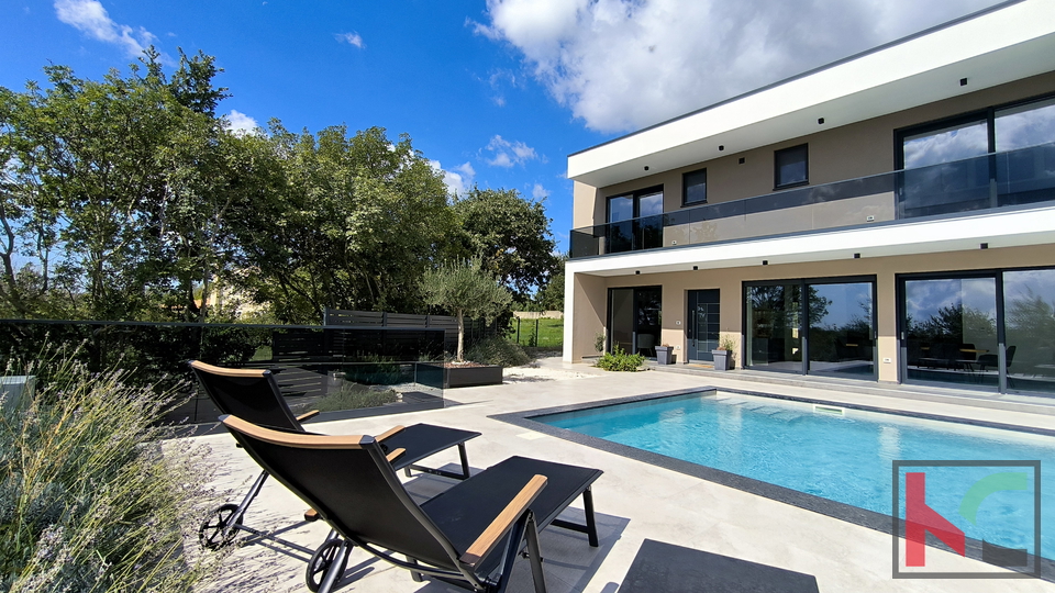 SVETVINČENAT, OKOLICA, PREKRASNA MODERNA KUĆA S BAZENOM #PRODAJA