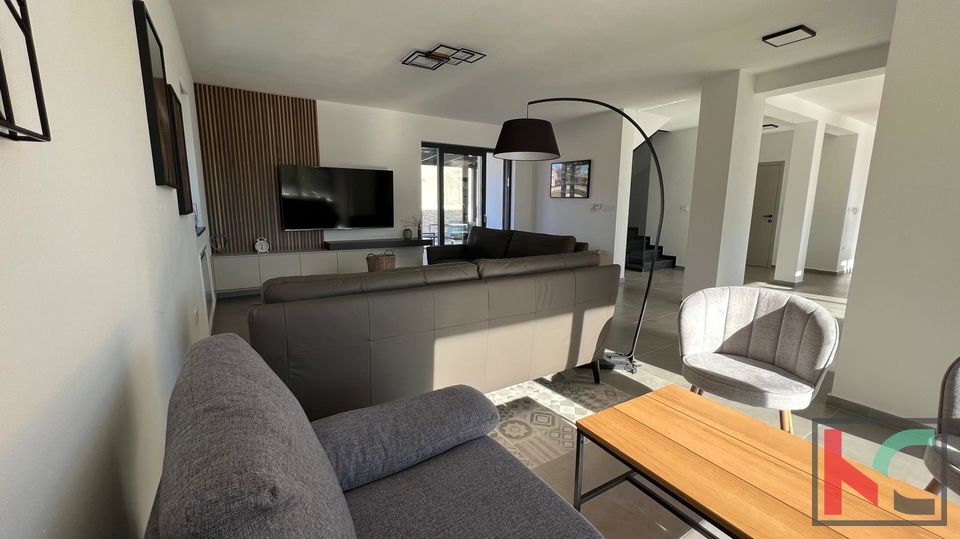 SVETVINČENAT, OKOLICA, PREKRASNA MODERNA KUĆA S BAZENOM #PRODAJA