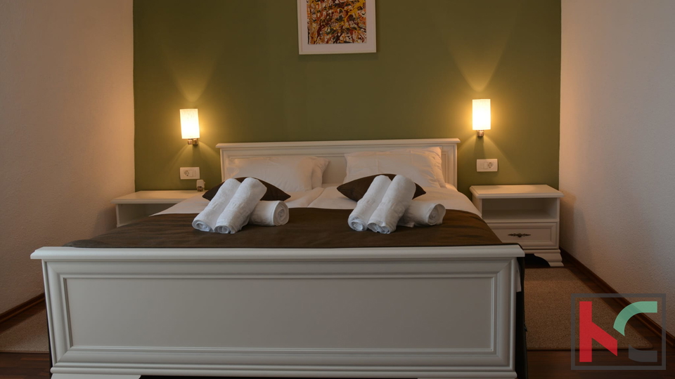 ISTRA&comma; VI&Zcaron;INADA&comma; &Scaron;ARMANTNA KAMENA KU&Cacute;A SA OKU&Cacute;NICOM&comma; &num;PRODAJA