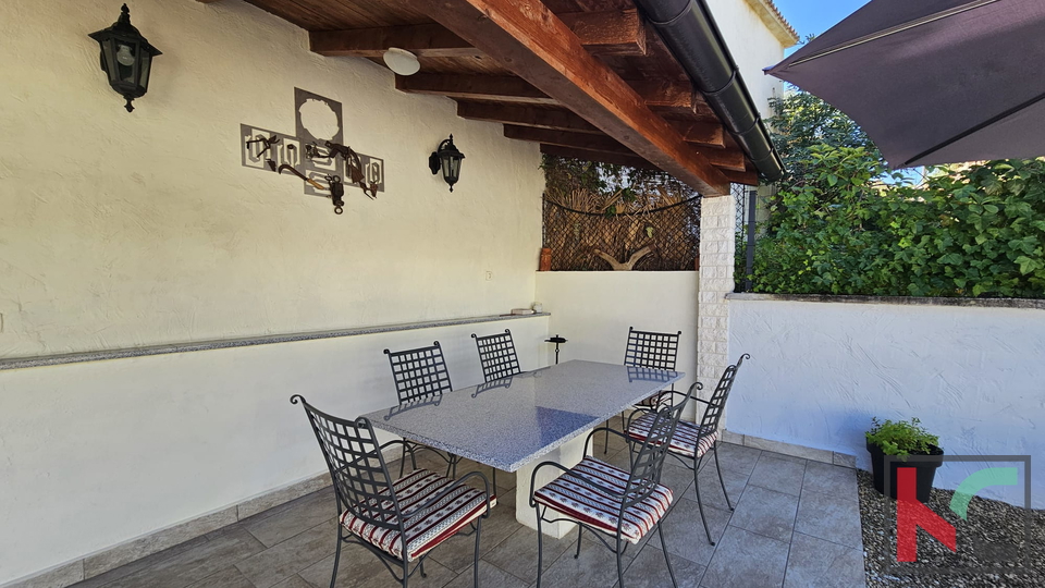 ISTRA&comma; VI&Zcaron;INADA&comma; &Scaron;ARMANTNA KAMENA KU&Cacute;A SA OKU&Cacute;NICOM&comma; &num;PRODAJA