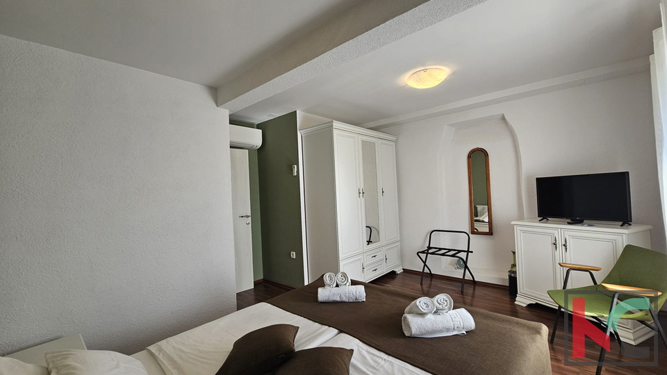 ISTRA&comma; VI&Zcaron;INADA&comma; &Scaron;ARMANTNA KAMENA KU&Cacute;A SA OKU&Cacute;NICOM&comma; &num;PRODAJA