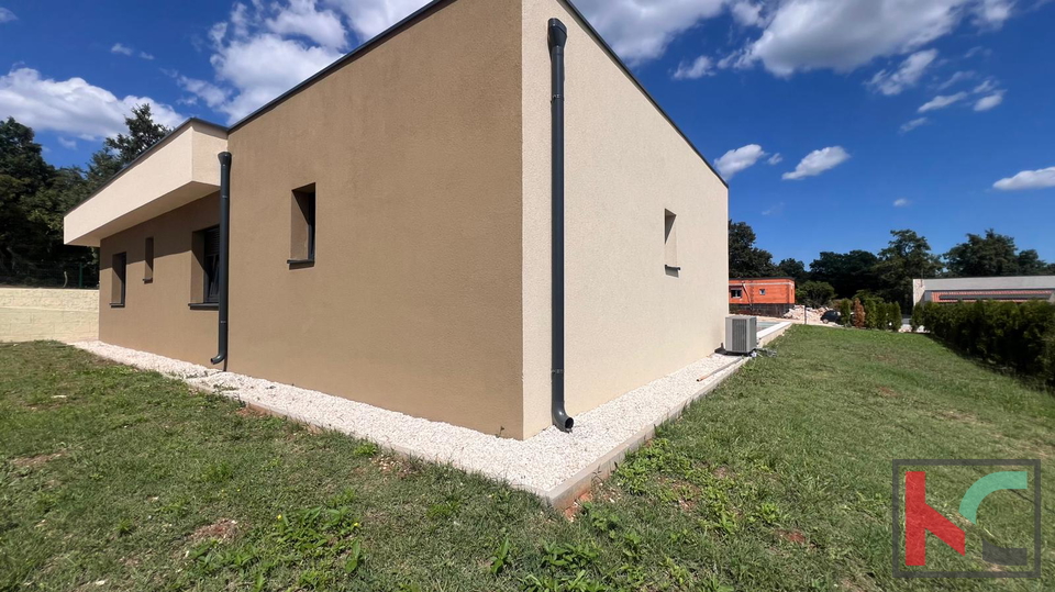 ISTRA, ŽMINJ, MODERNA PRIZEMNICA S BAZENOM #PRODAJA