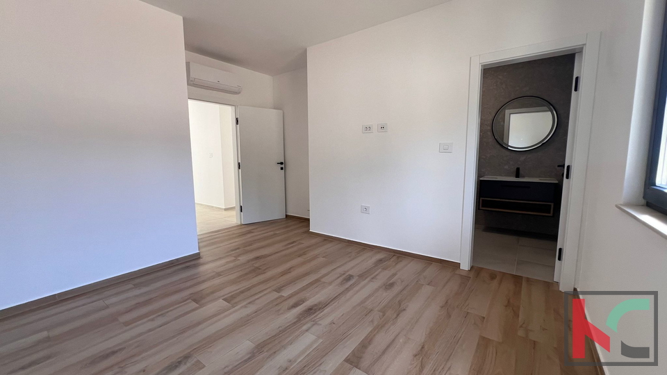 ISTRA, ŽMINJ, MODERNA PRIZEMNICA S BAZENOM #PRODAJA