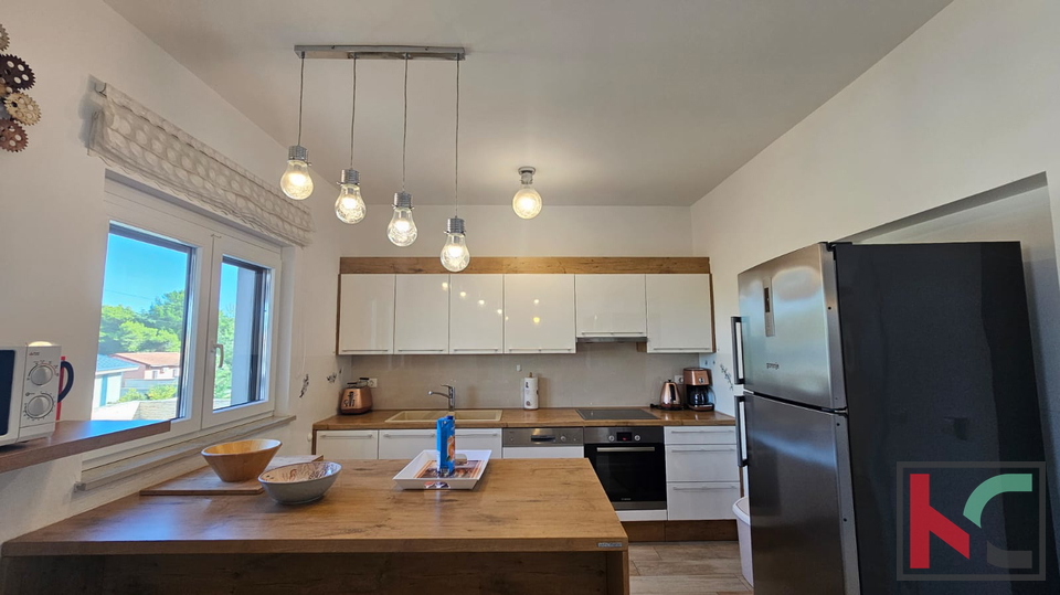 ISTRA, PREMANTURA, PREKRASNA KUĆA SA BAZENOM – MIR, PRIRODA I BLIZINA MORA, #PRODAJA