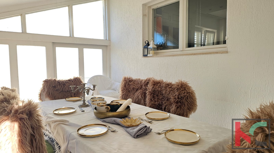 PULA&comma; BUSOLER&comma; STAN U KU&Cacute;I SA OKU&Cacute;NICOM&comma; 3SS&plus;DB 133&comma;29m2&comma; &num;PRODAJA