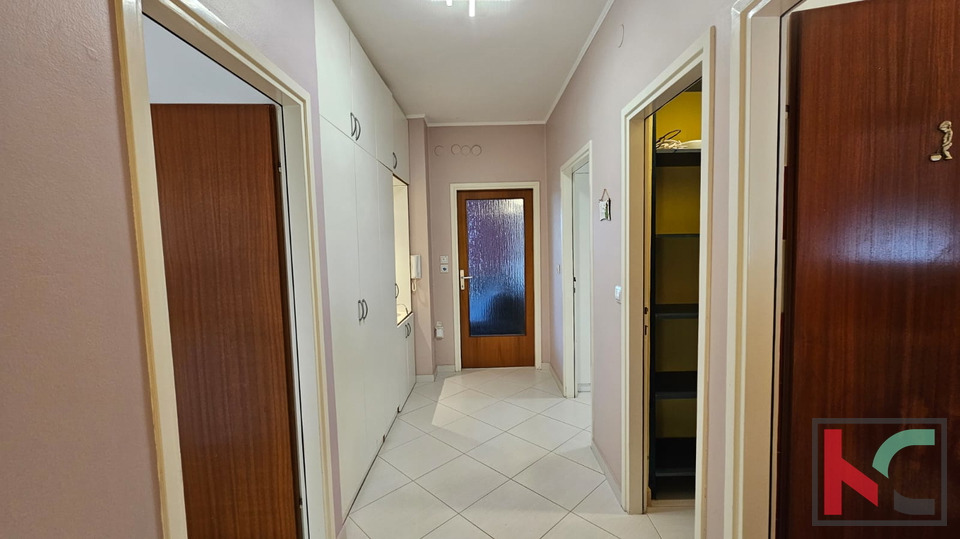 PULA&comma; BUSOLER&comma; STAN U KU&Cacute;I SA OKU&Cacute;NICOM&comma; 3SS&plus;DB 133&comma;29m2&comma; &num;PRODAJA