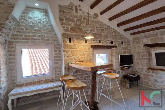 ISTRA, ROVINJ - CENTAR, STAN SA DVA APP, #PRODAJA