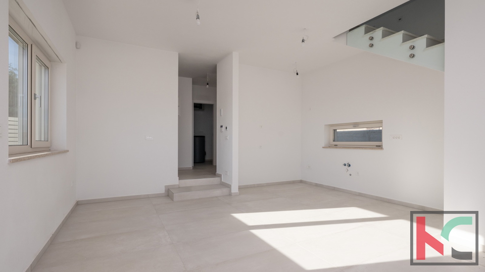 ISTRA&comma; LI&Zcaron;NJAN MODERNA KU&Cacute;A&comma; POGLED MORE&comma; &num;PRODAJA