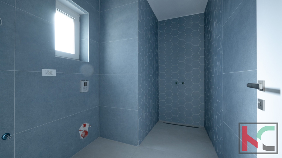 ISTRA&comma; LI&Zcaron;NJAN MODERNA KU&Cacute;A&comma; POGLED MORE&comma; &num;PRODAJA