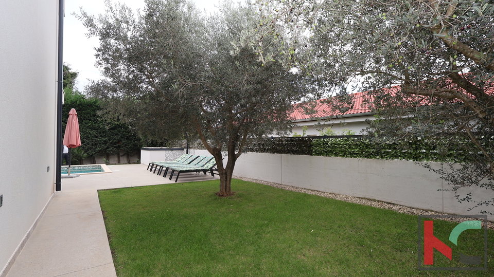 LIŽNJAN, ŠIŠAN, KUĆA 145 m2 SA BAZENOM #PRODAJA