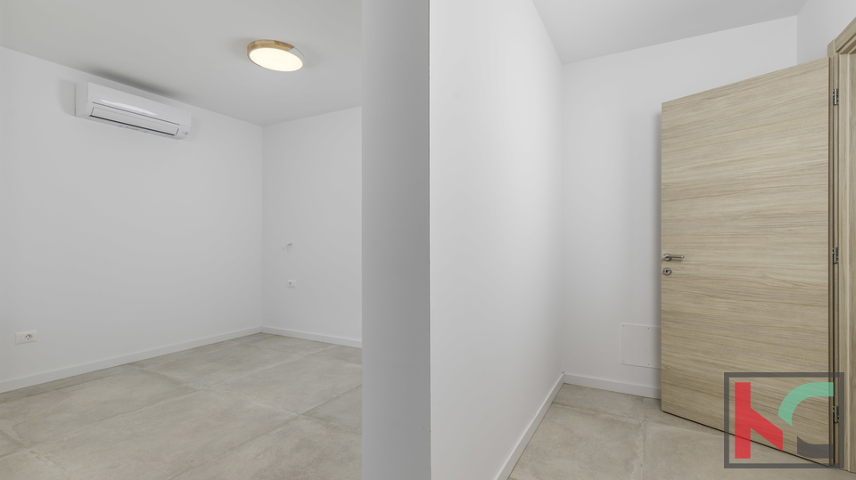 LUKSUZNA VILA, 200m2,TINJAN, #PRODAJA