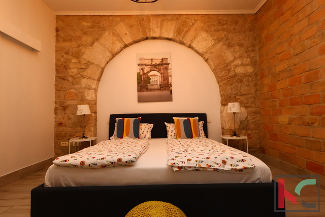 Pula, center, stanovanje 58,68 m2 v strogem centru mesta, prodaja