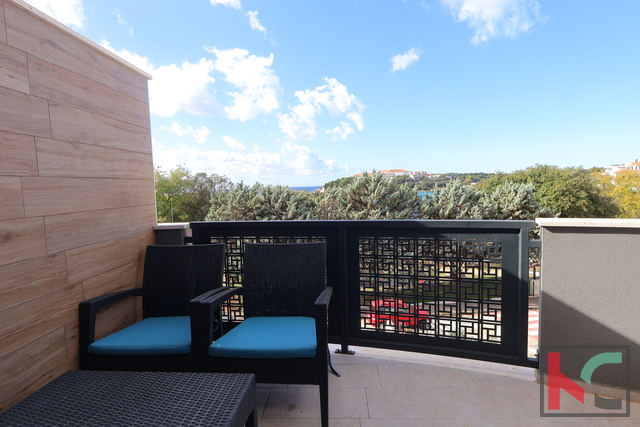 Istria, Pula, Pjescana Uvala, apartment in a new building 102.5 m2 with sea view