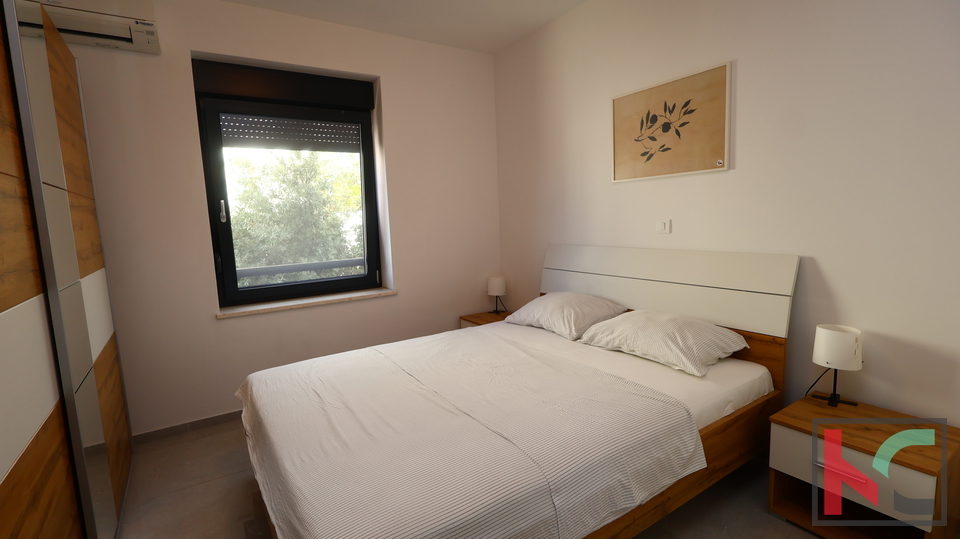 ISTRA&comma; PULA&comma; STAN 102&comma;5m2&comma; POGLED MORE&comma; PRVI RED DO MORA&comma; &num;PRODAJA