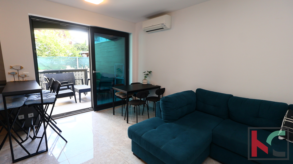 ISTRA, PULA, PJEŠČANA UVALA, STAN PRVI RED DO MORA,#PRODAJA