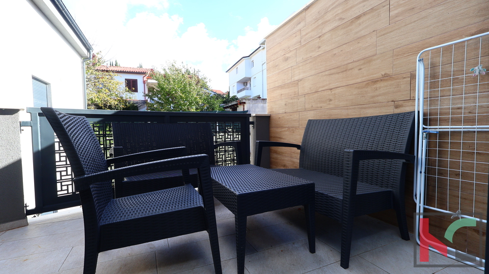 ISTRA, PULA, PJEŠČANA UVALA, STAN PRVI RED DO MORA,#PRODAJA