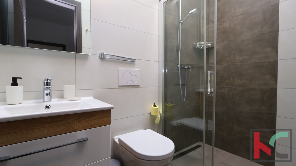 ISTRA, PULA, PJEŠČANA UVALA, STAN PRVI RED DO MORA,#PRODAJA