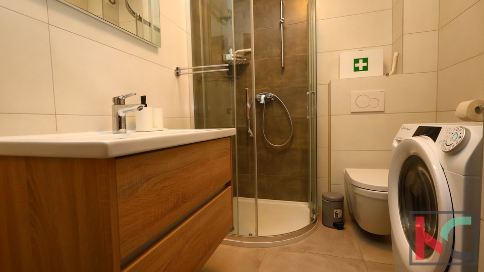 ISTRA, PULA, PJEŠČANA UVALA, STAN PRVI RED DO MORA,#PRODAJA