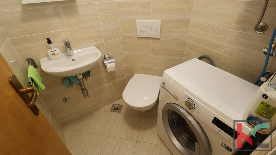 ISTRA&comma; BARBAN - OBNOVLJENA KU&Cacute;A U STAROGRADSKOJ JEZGRI&comma; &num;PRODAJA