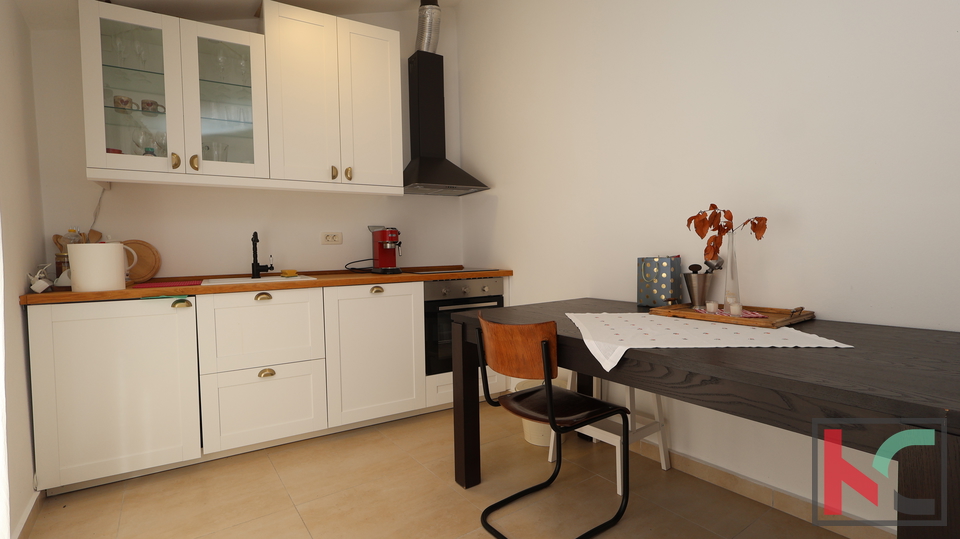 ISTRA&comma; BARBAN - OBNOVLJENA KU&Cacute;A U STAROGRADSKOJ JEZGRI&comma; &num;PRODAJA