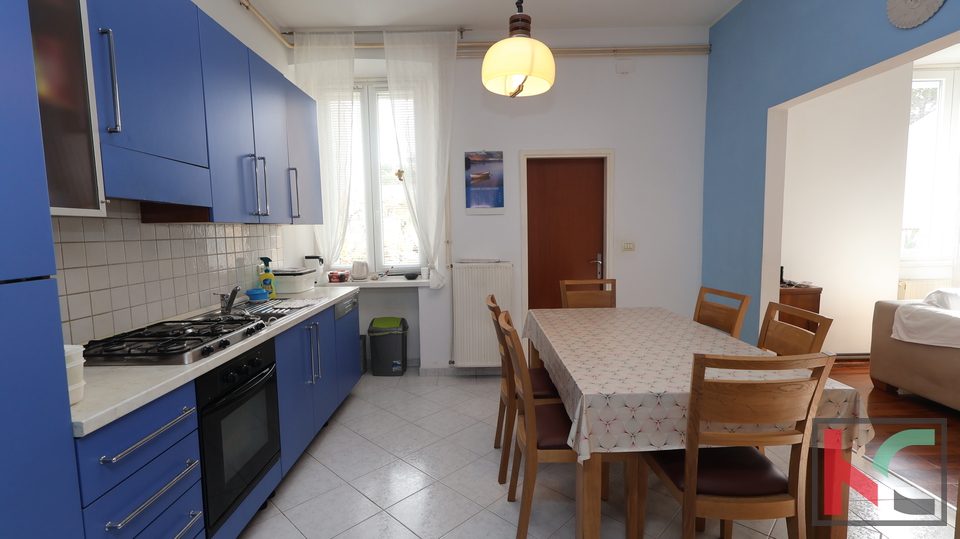 PULA&comma; VERUDA&comma; STAN 81&comma;39m2 SA VRTOM U POSJEDU&comma; &num;PRODAJA