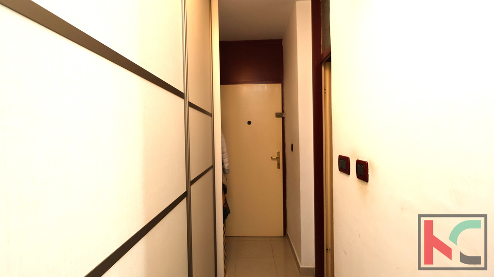 ROVINJ&comma; DVOSOBAN STAN SA POGLEDOM NA MORE I LIFTOM  &num;PRODAJA