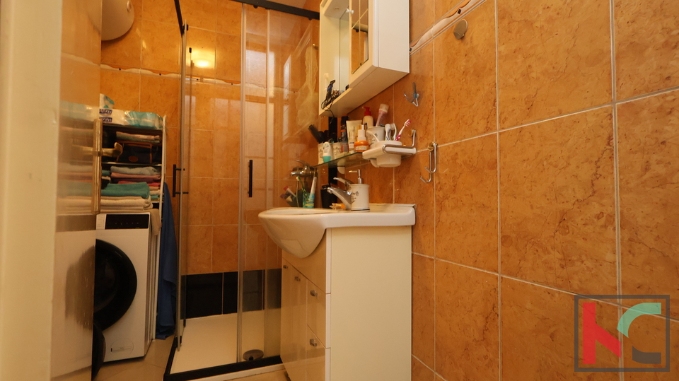 ROVINJ&comma; DVOSOBAN STAN SA POGLEDOM NA MORE I LIFTOM  &num;PRODAJA