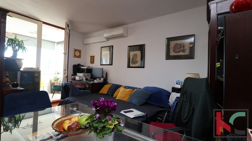 ROVINJ&comma; DVOSOBAN STAN SA POGLEDOM NA MORE I LIFTOM  &num;PRODAJA