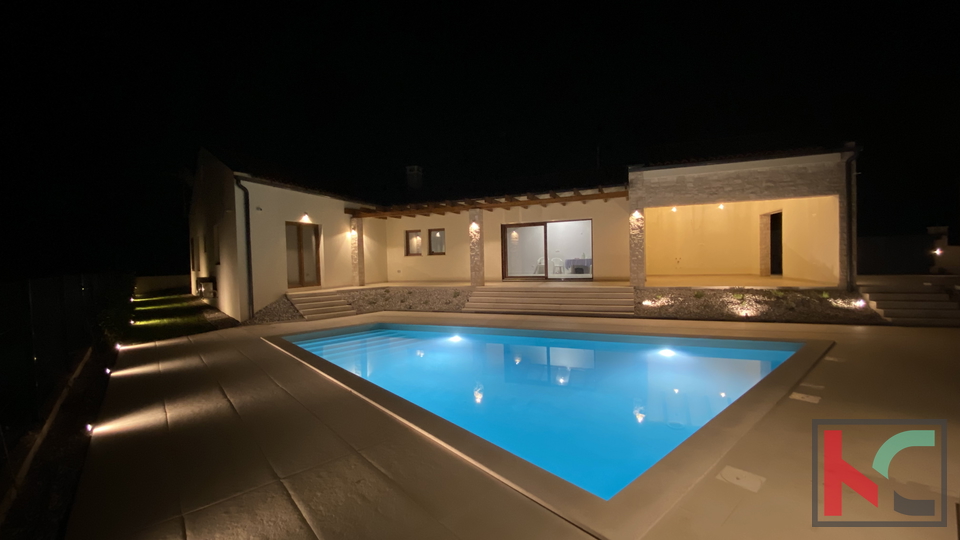 LUKSUZNA VILA, 200m2,TINJAN, #PRODAJA