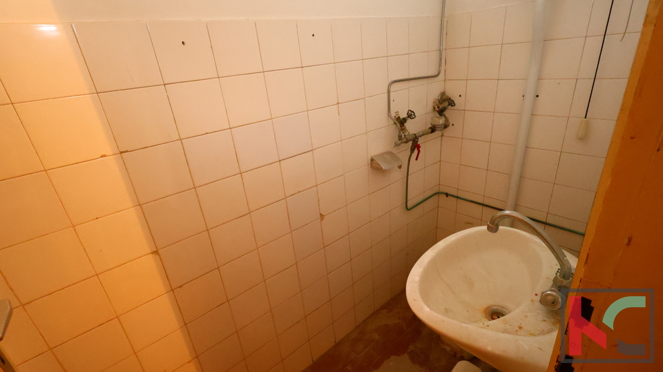 Pisarne&comma; 87 m2&comma; Prodaja&comma; Pula - Veruda