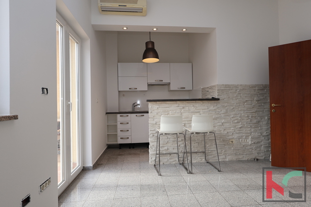 PULA, JEDNOSOBAN STAN U NOVIJOJ ZGRADI #PRODAJA