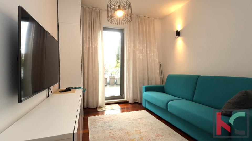 PULA&comma; LUKSUZAN STAN U CENTRU GRADA&comma; GARA&Zcaron;A&comma; LIFT&comma;  &num;PRODAJA