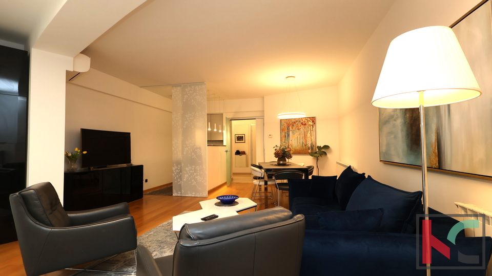 PULA&comma; LUKSUZAN STAN U CENTRU GRADA&comma; GARA&Zcaron;A&comma; LIFT&comma;  &num;PRODAJA