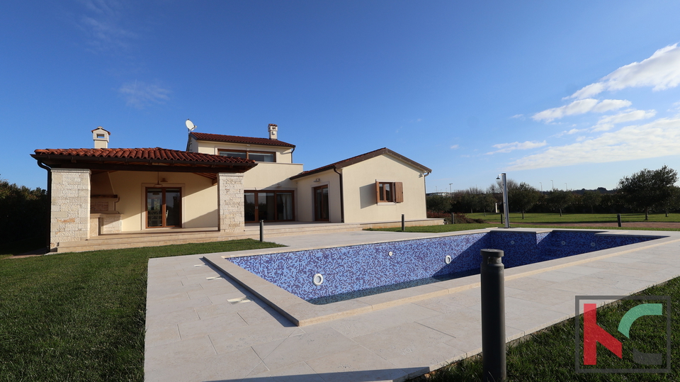 VILA S POGLEDOM NA BRIJUNE I VELIKOM OKU&Cacute;NICOM&comma; &num;PRODAJA