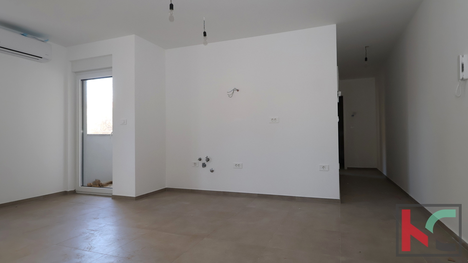 PULA&comma; CENTAR&comma;  STAN U NOVOIZGRA&Dstrok;ENOJ ZGRADI&comma; PARKING&comma;LIFT &num;PRODAJA