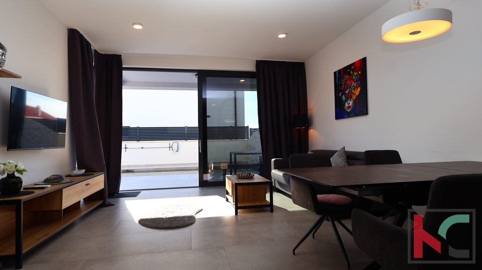 ISTRA&comma; PULA&comma; NOVA SUVREMENA KU&Cacute;A SA BAZENOM&comma; &num;ISKLJU&Ccaron;IVO POSREDOVANJE