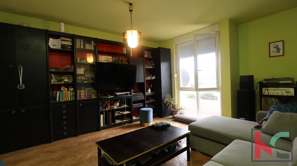 PULA&comma; &Scaron;IRI CENTAR&comma; STAN 74m2 &num;PRODAJA