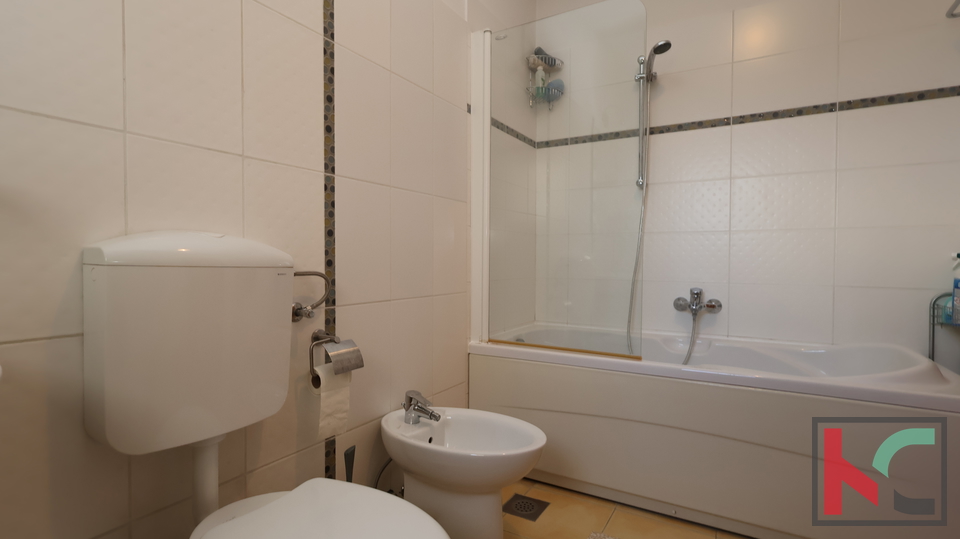 ISTRA&comma; &Scaron;TINJAN - KOMFORAN STAN S POGLEDOM NA MORE&comma; &num;PRODAJA