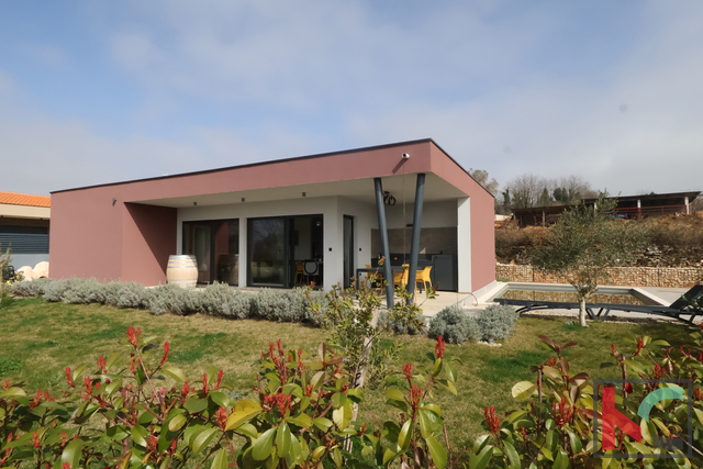 Casa, 102 m2, Vendita, Sveti Lovreč