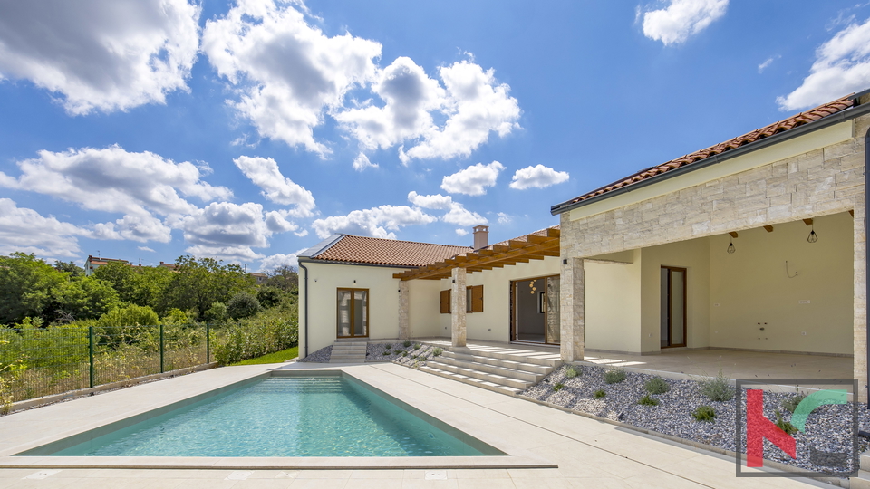 LUKSUZNA VILA&comma; 200m2&comma;TINJAN&comma; &num;NAJAM