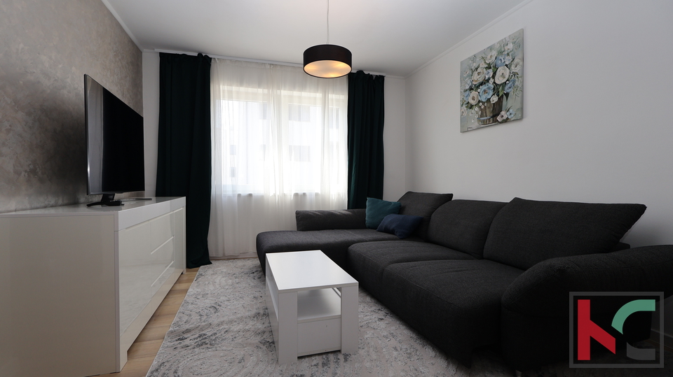 PULA&comma; &Scaron;IJANA&comma; KOMPLETNO ADAPTIRAN I URE&Dstrok;EN STAN 77&comma;87m2&comma; &num;PRODAJA