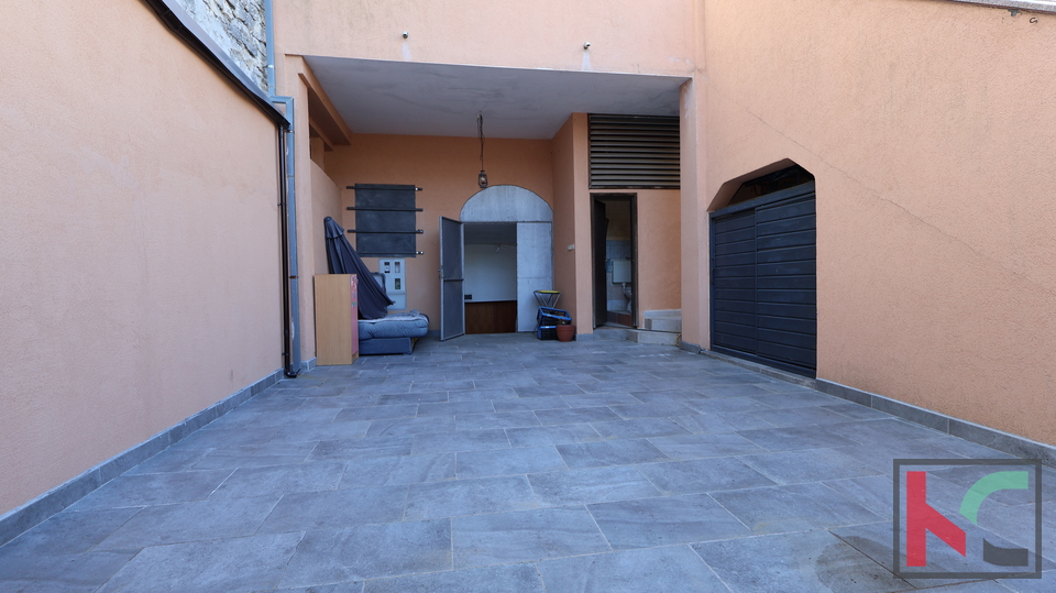 Apartment&comma; 180 m2&comma; For Sale&comma; Vodnjan