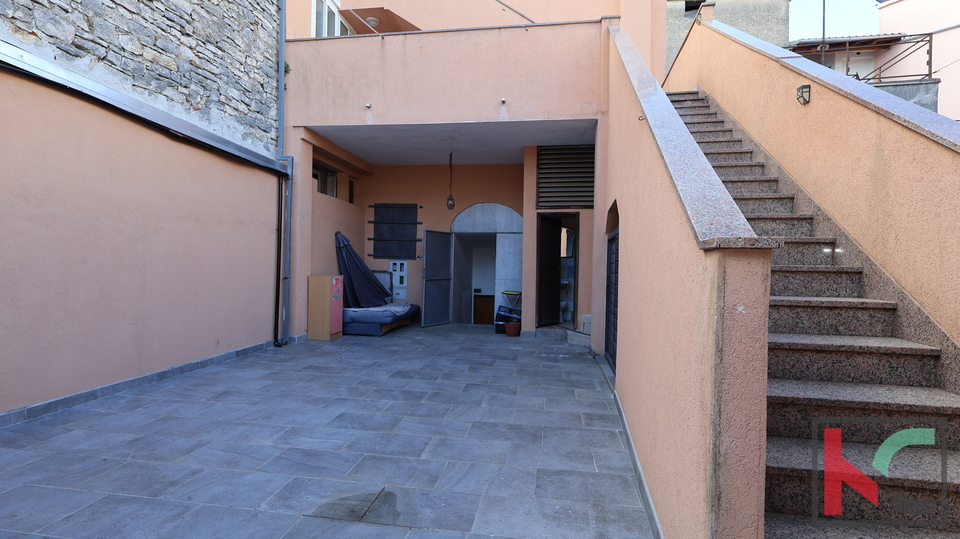 Apartment&comma; 180 m2&comma; For Sale&comma; Vodnjan