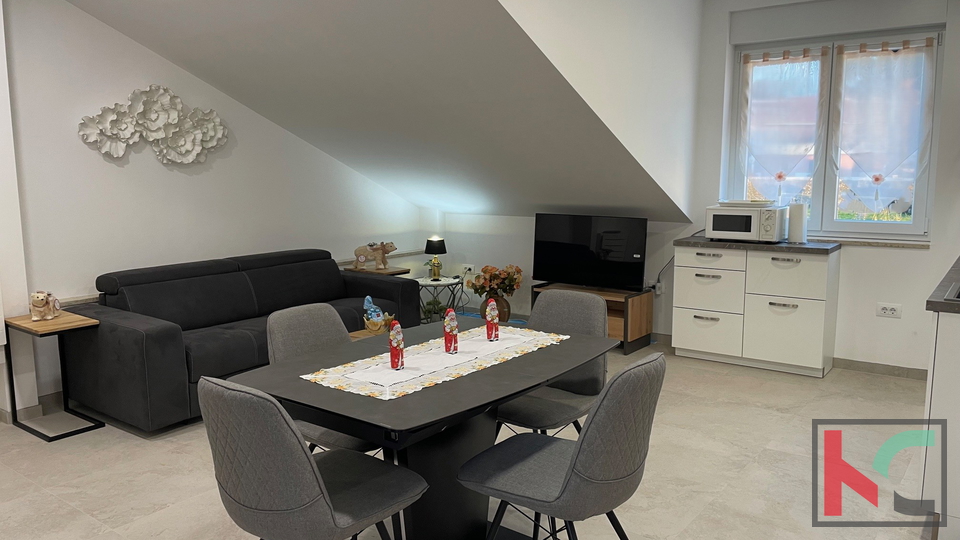PULA, ŠIJANA, MODERNE MEHRFAMILIENHAUS MIT GARAGE UND TERRASSE, #VERKAUF