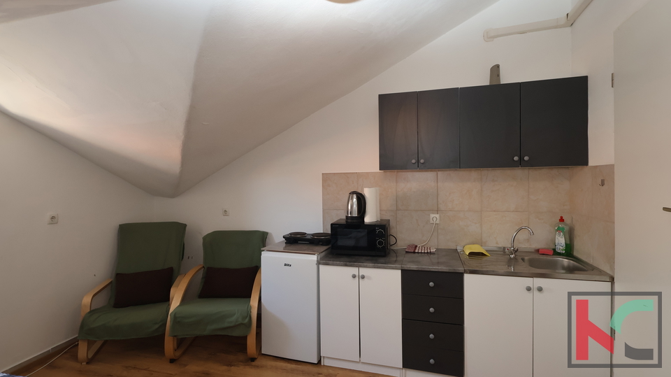 PULA&comma; CENTAR&comma; STAN 72&comma;50m2 SA 3 STAMBENE JEDINICE&comma; &num;PRODAJA